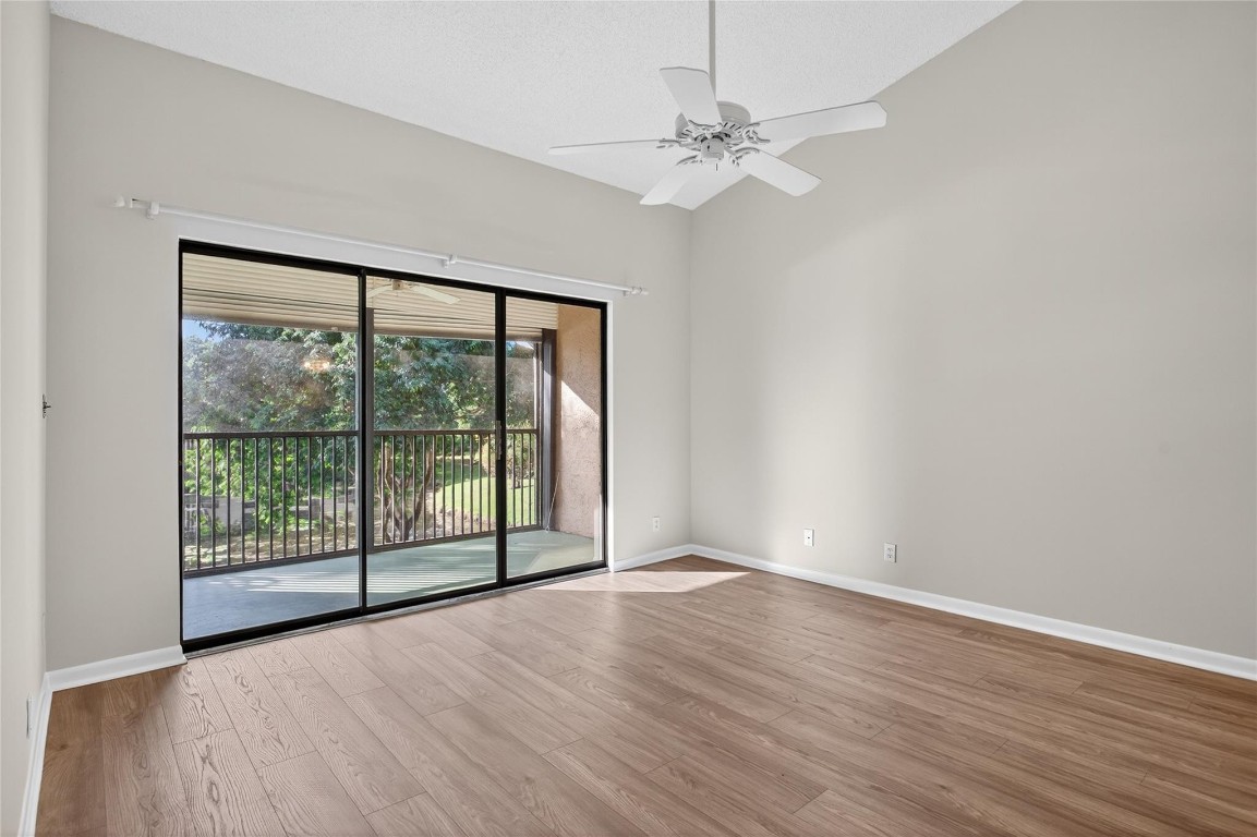 POND APPLE PLACE IV - Residential