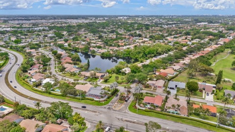 Tiny photo for 21111 Escondido Way, Boca Raton, FL 33433 (MLS # B26029017)
