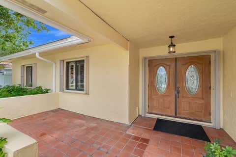 Tiny photo for 21111 Escondido Way, Boca Raton, FL 33433 (MLS # B26029017)