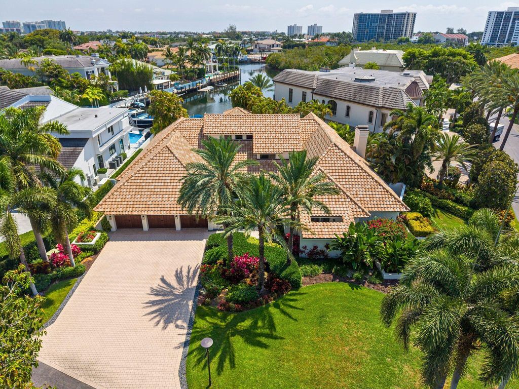 Photo of 4700 Sanctuary Lane, Boca Raton, FL 33431 (MLS # R11095871)