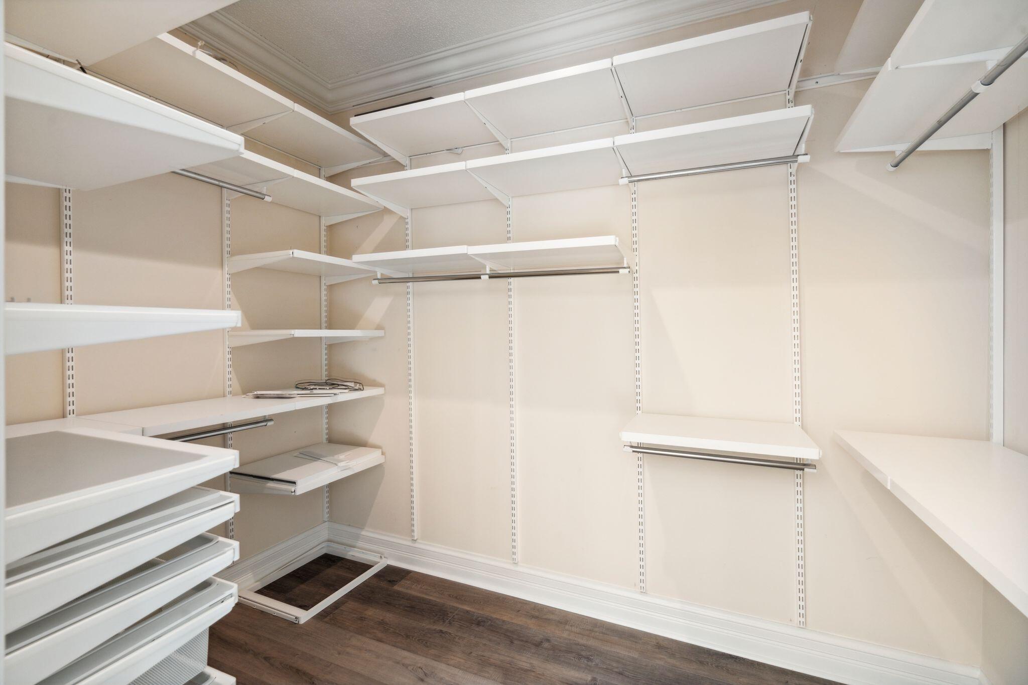 SANCTUARY - Residential