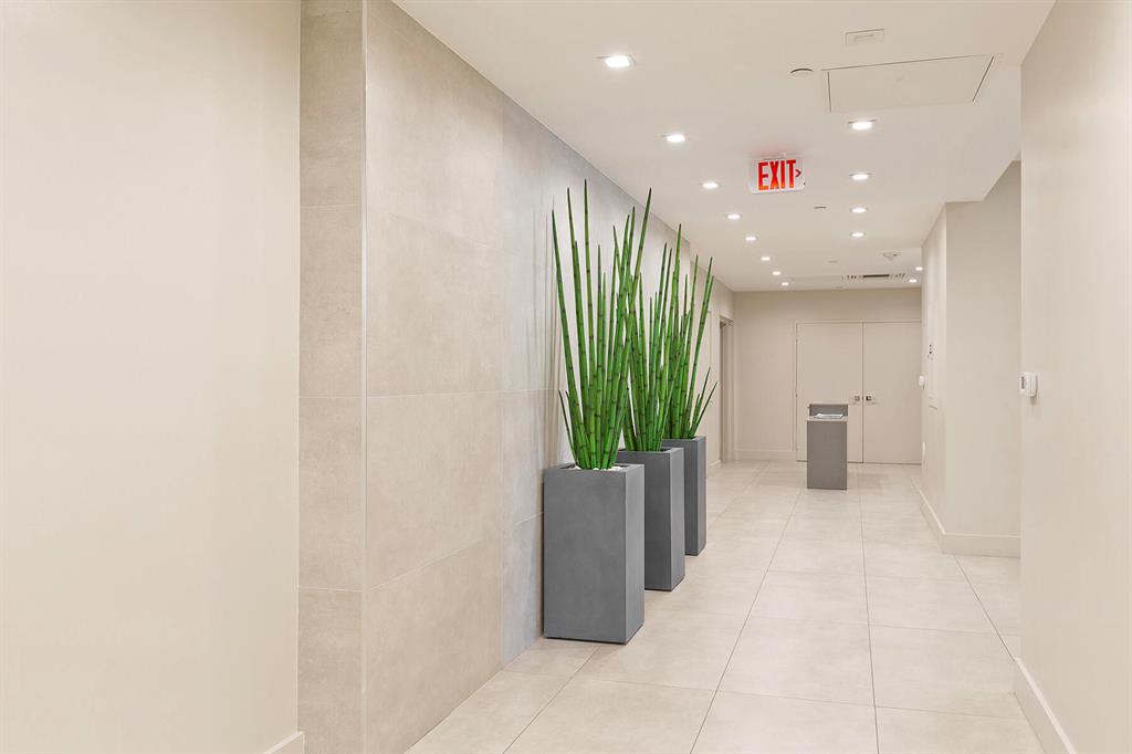 SABAL RIDGE APTS CONDO - Residential