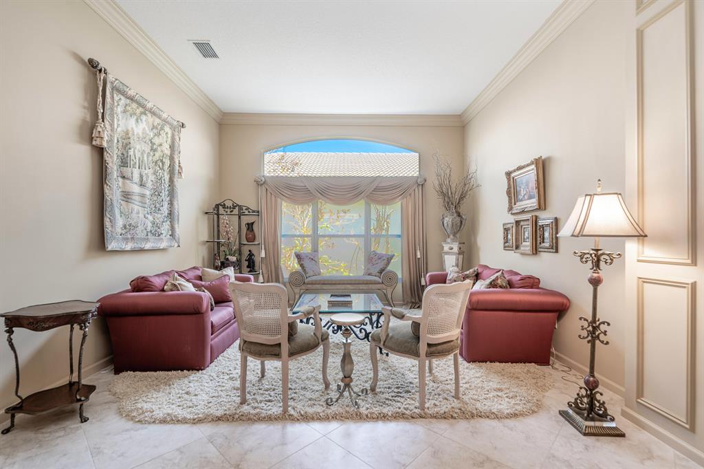 Valencia Palms - Residential