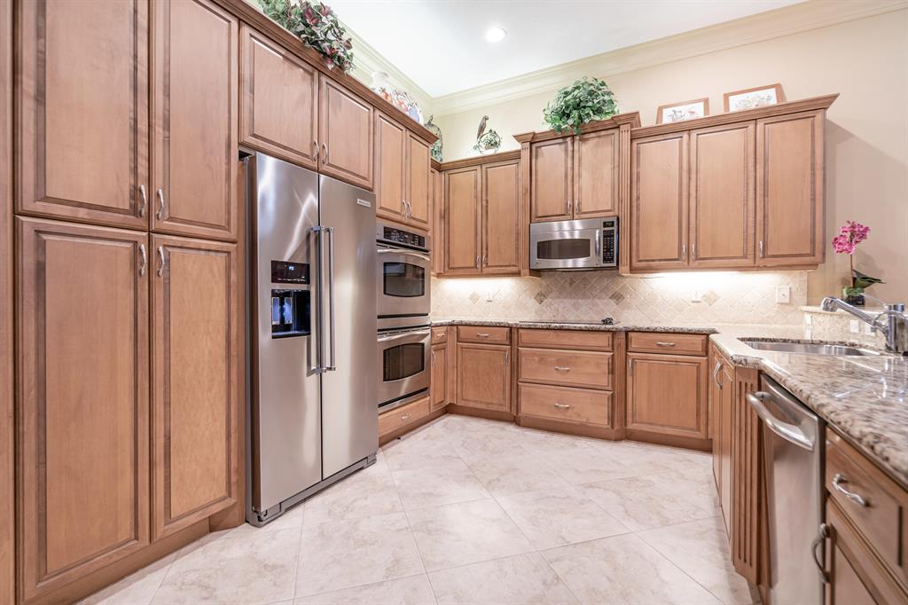 Valencia Palms - Residential