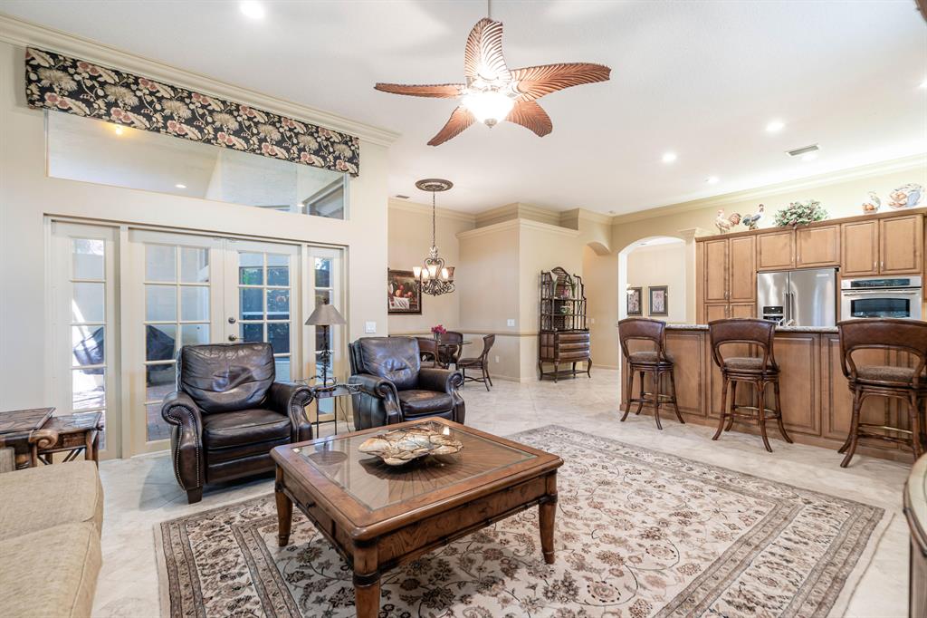 Valencia Palms - Residential