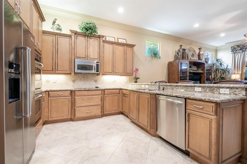 Valencia Palms - Residential