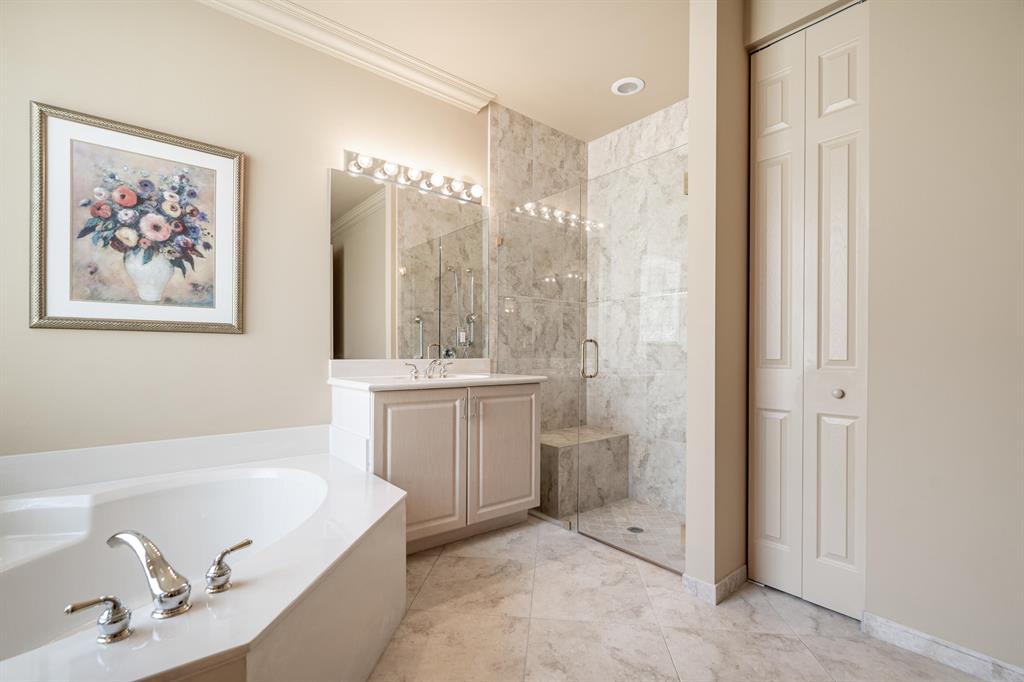 Valencia Palms - Residential