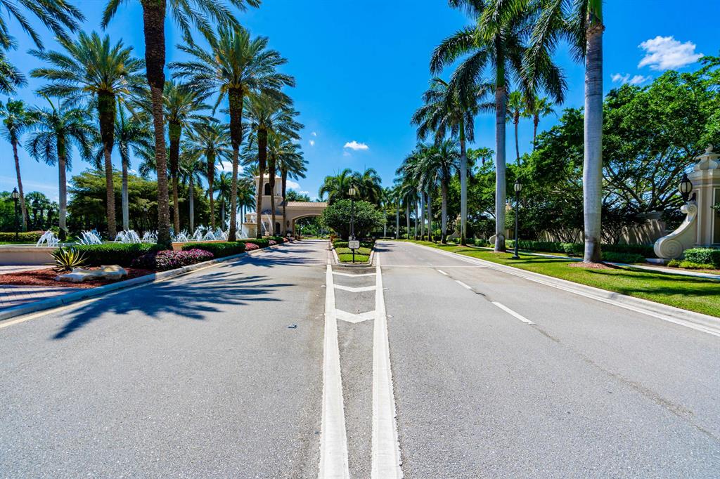 Valencia Palms - Residential