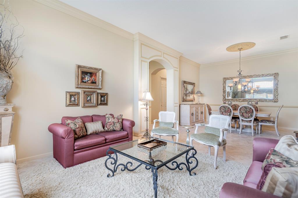 Valencia Palms - Residential