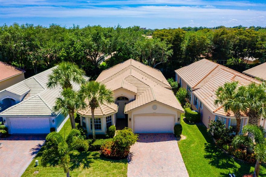 Immaculate Indian model with nicely upgraded 42 inch cabinets. Open concept with kitchen adjacent to family room and private lanai. Spacious master suite with tray ceilings and walk in closets. Split floor plan offers plenty of privacy for guests. Office offers built in desk with additional storage. Clubhouse offers a myriad of amenities including resort style pools, tennis, pickle ball, fitness center, and cafe with inside and outside dining.  FURNITURE NEGOTIABLE.

MAINTENANCE INCLUDES WIFI, UPGRADED CABLE PACKAGE, HOME PHONE, SECURITY SYSTEM, MANNED GATE, EXTERIOR HOME PAINTING, CLUBHOUSE AMENITIES, AND ALL LANDSCAPE MAINTENANCE.