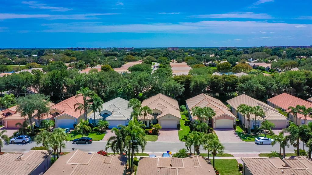 Valencia Palms - Residential