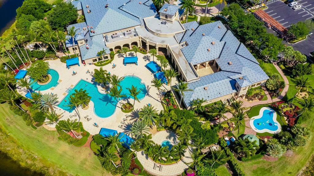 Valencia Palms - Residential