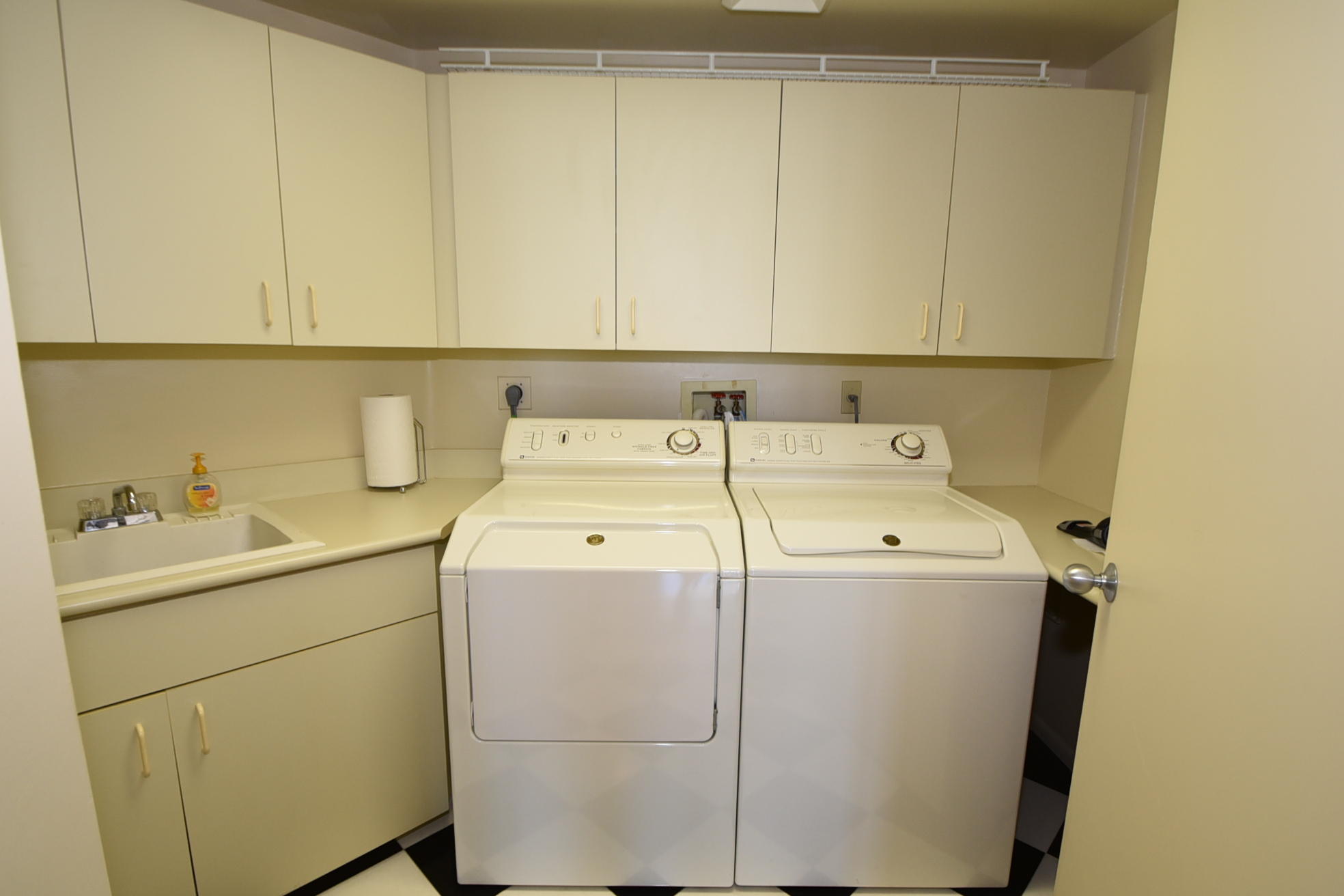 Fairway Point - Residential