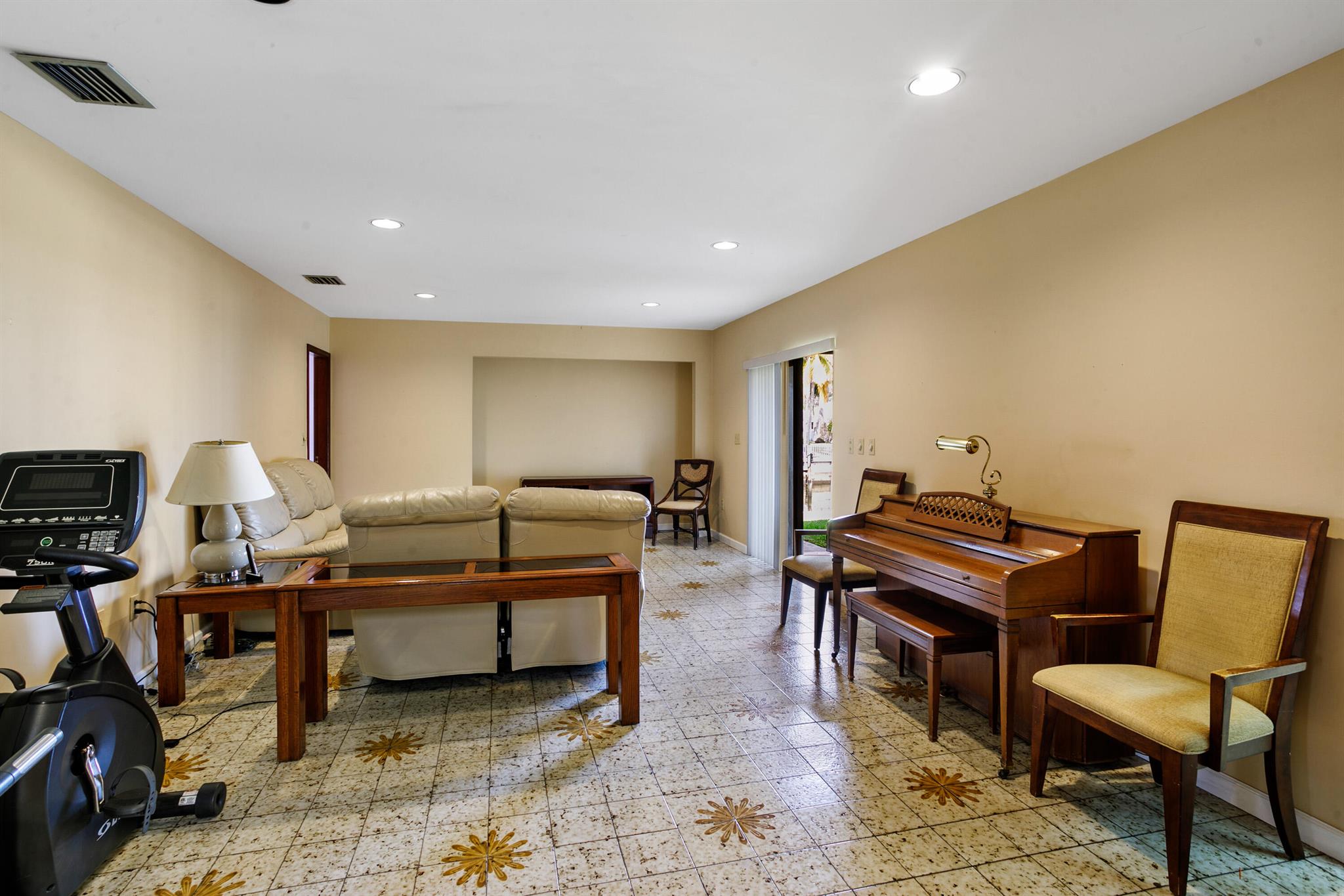 PALM BEACH ISLES 2 - Residential