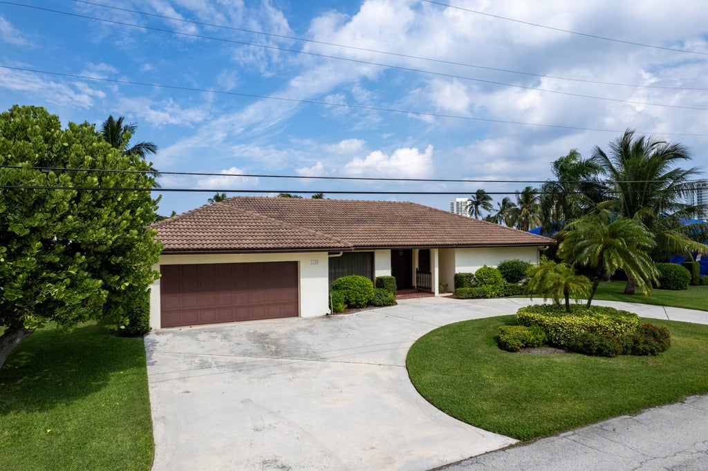 Photo of 1170 Fairview Lane, Singer Island, FL 33404 (MLS # R11029133)