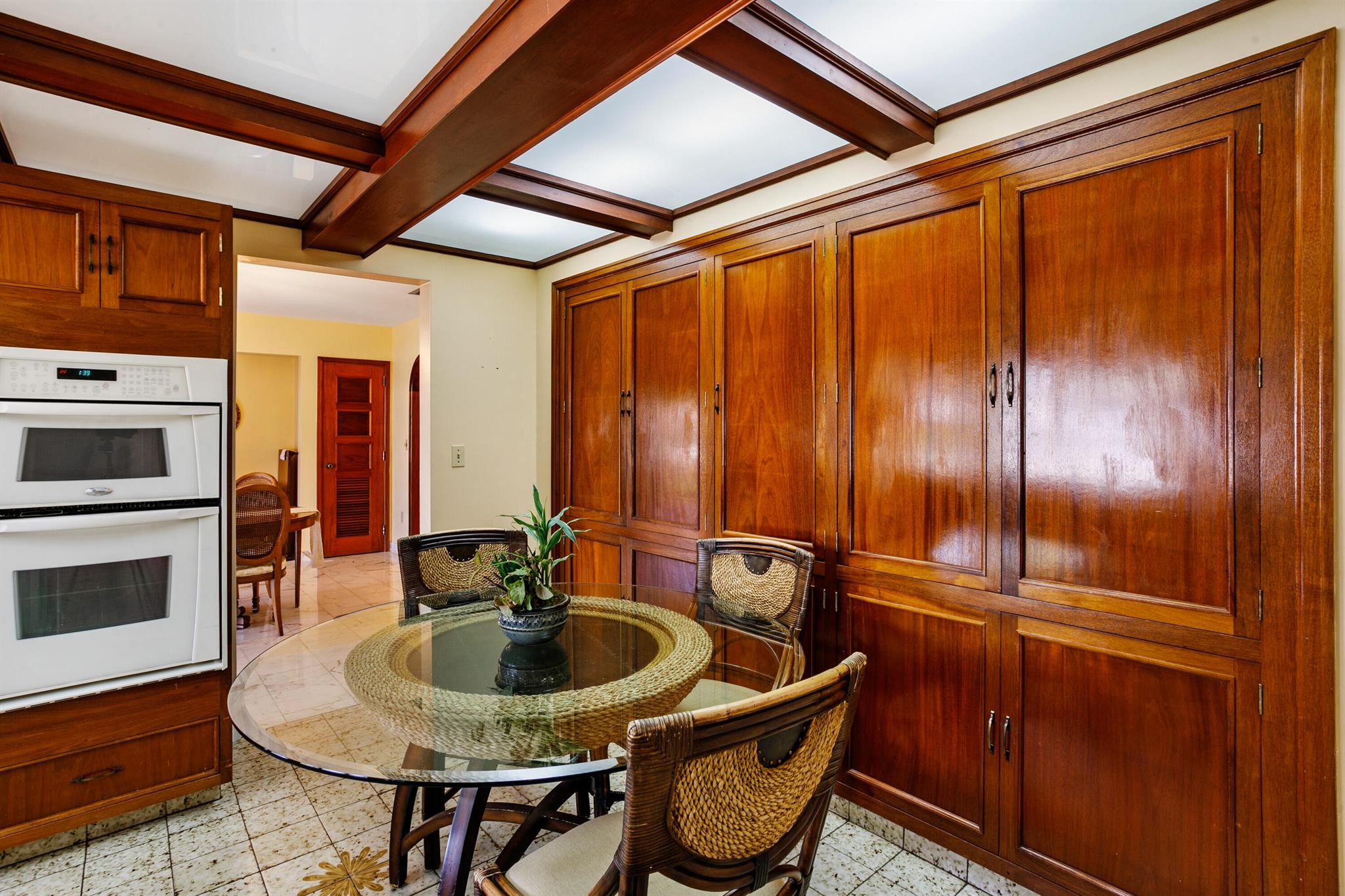 PALM BEACH ISLES 2 - Residential