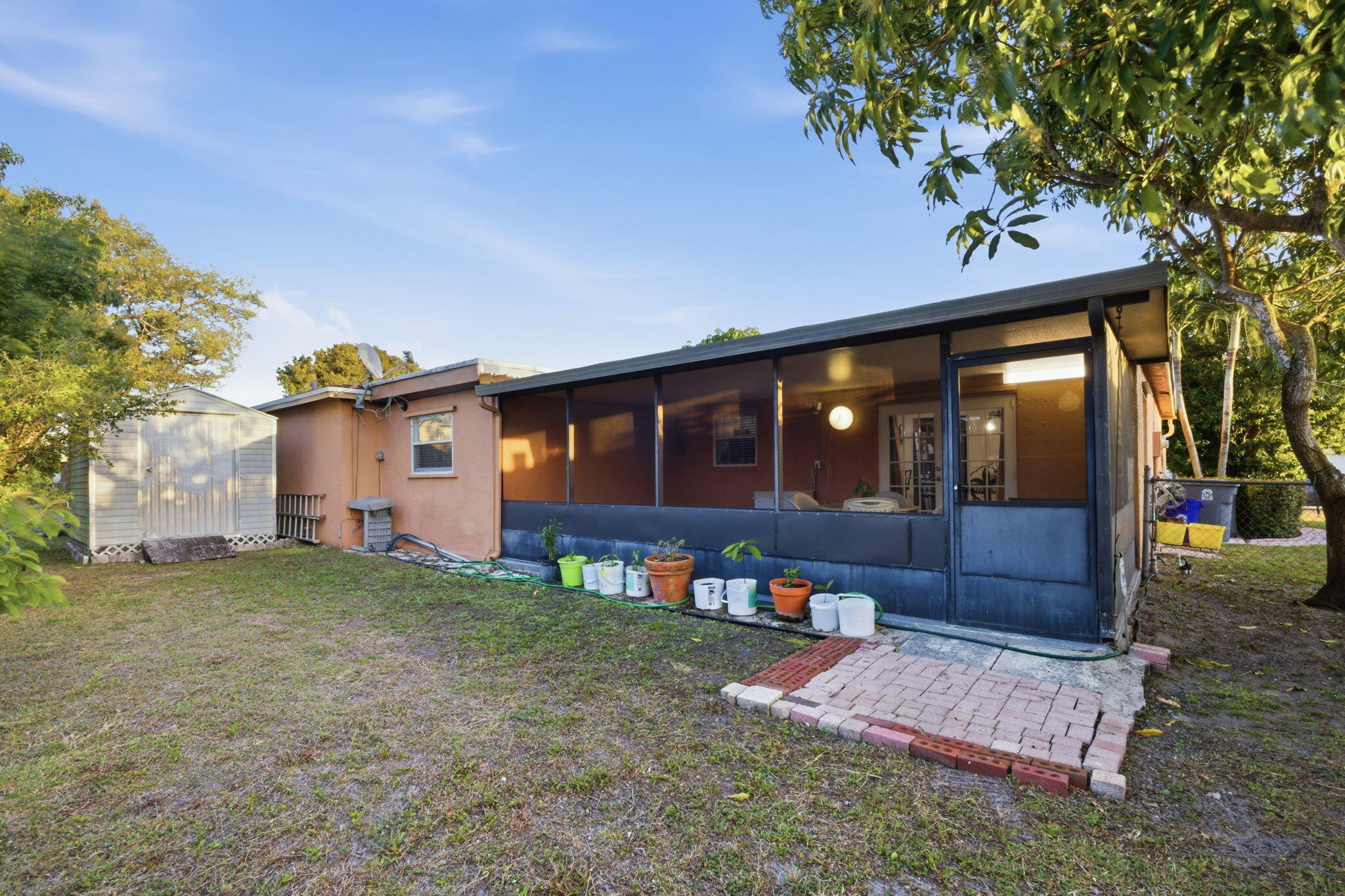 HOLIDAY CITY AT BOCA RATON SEC 9 - Residential