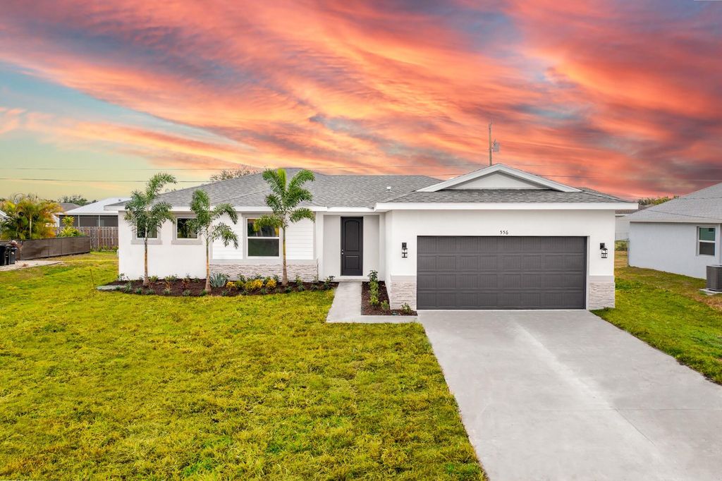 Photo of 6006 Raintree Trail, Fort Pierce, FL 34982 (MLS # R10980188)