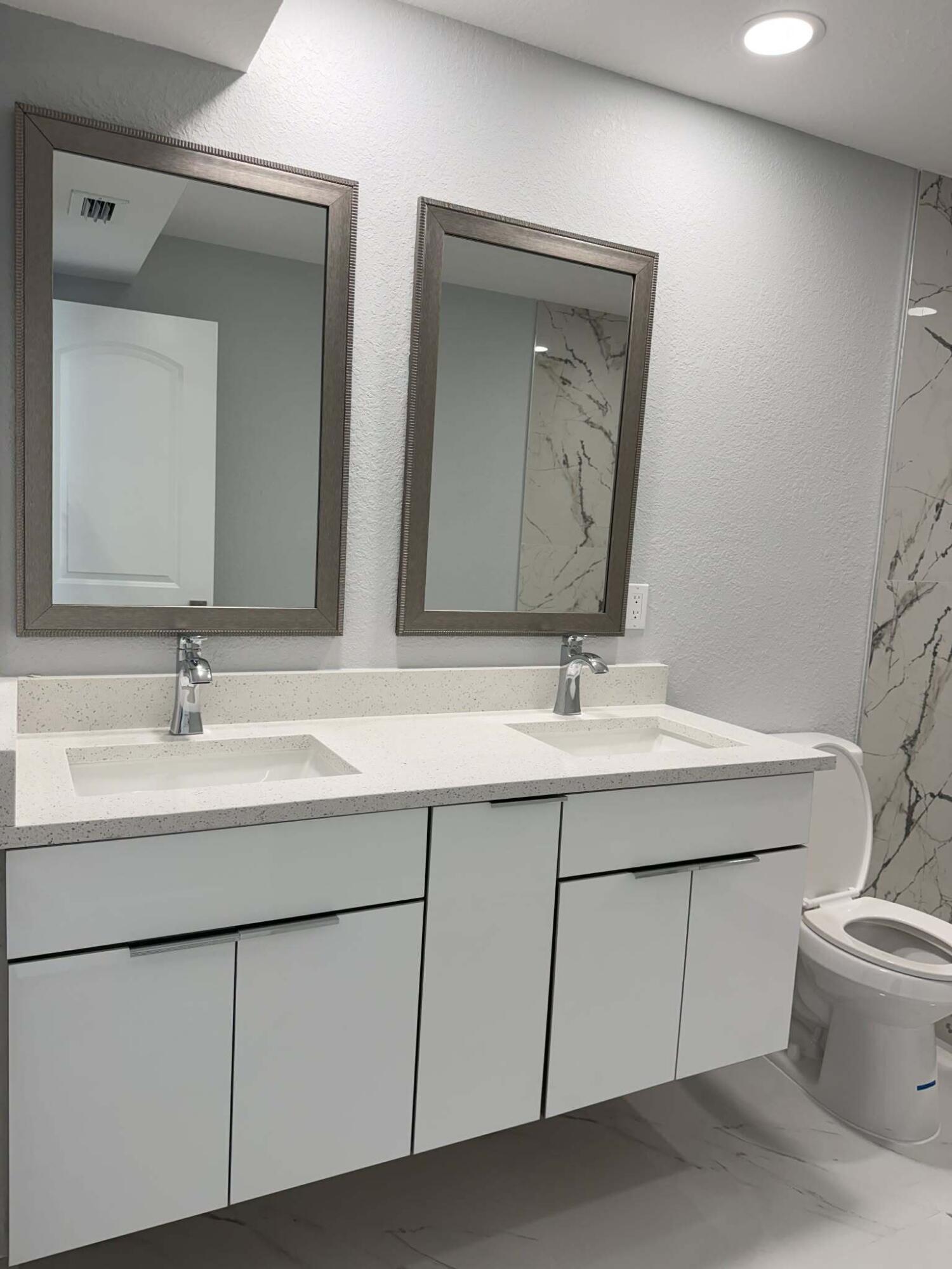 PALM BEACH SQUARE UNIT 5 IN - Residential