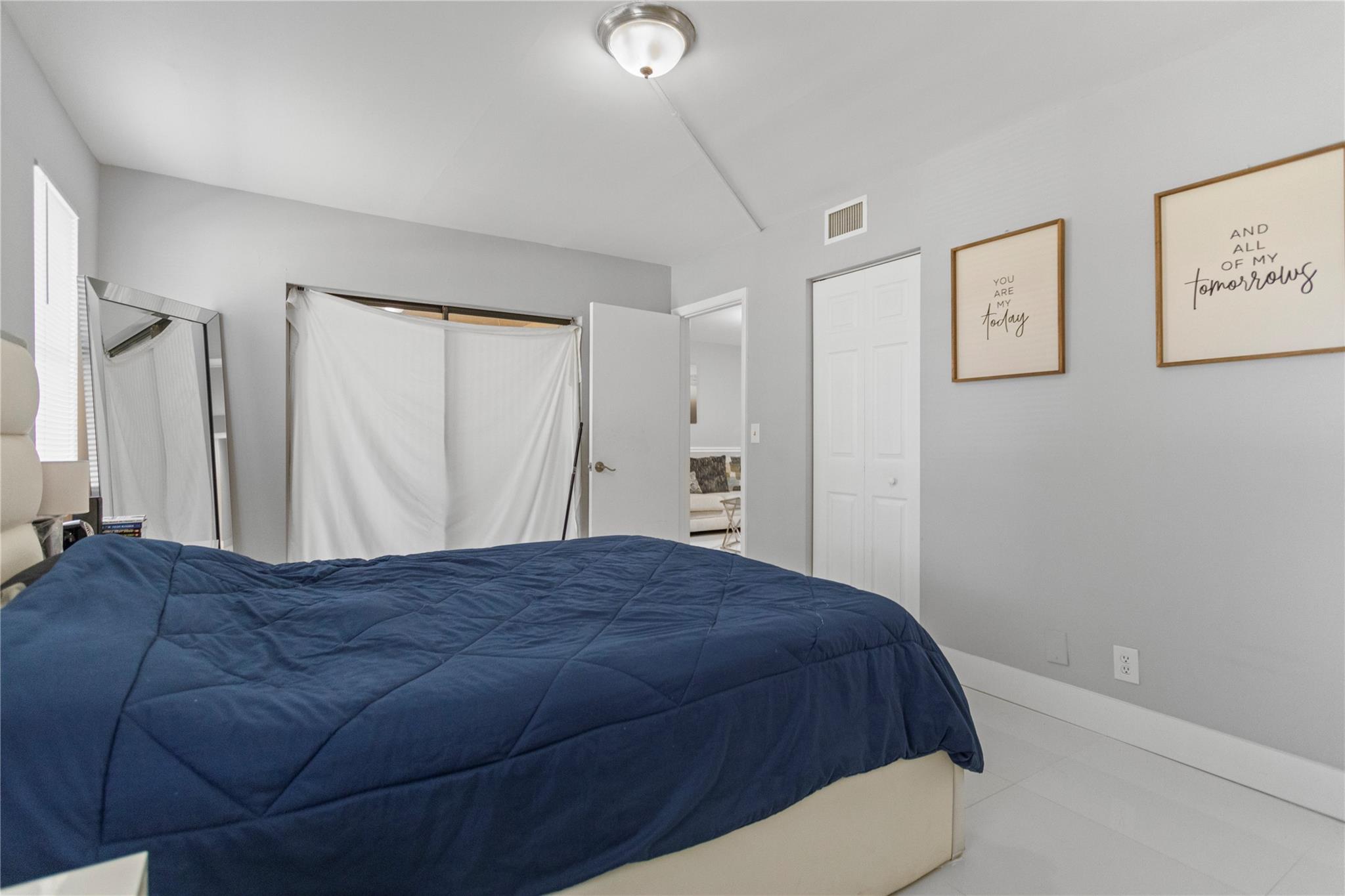 RAMBLEWOOD - Residential