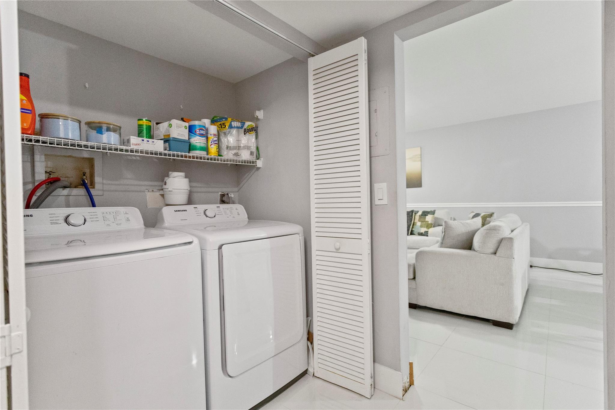 RAMBLEWOOD - Residential