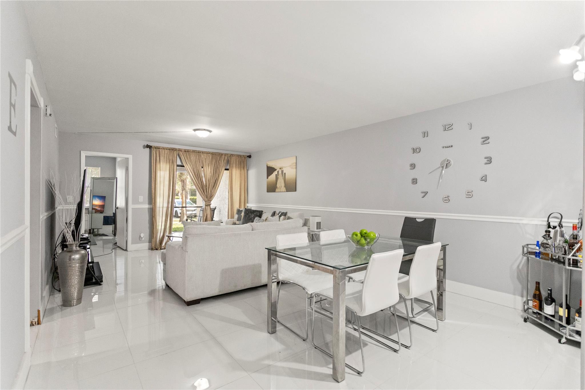 RAMBLEWOOD - Residential