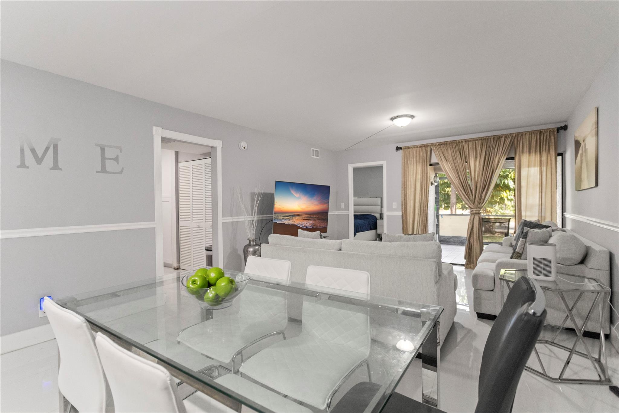 RAMBLEWOOD - Residential