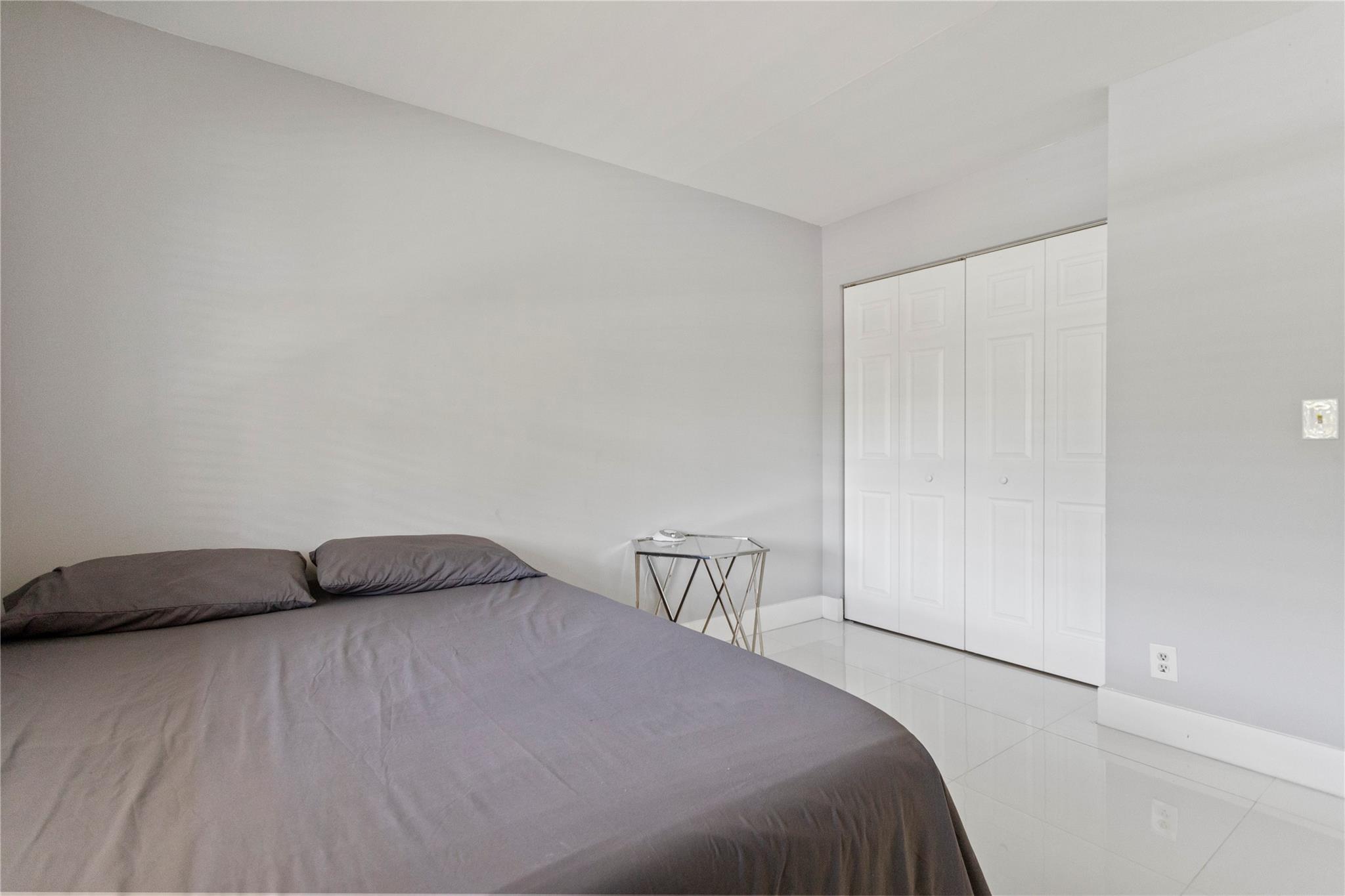 RAMBLEWOOD - Residential