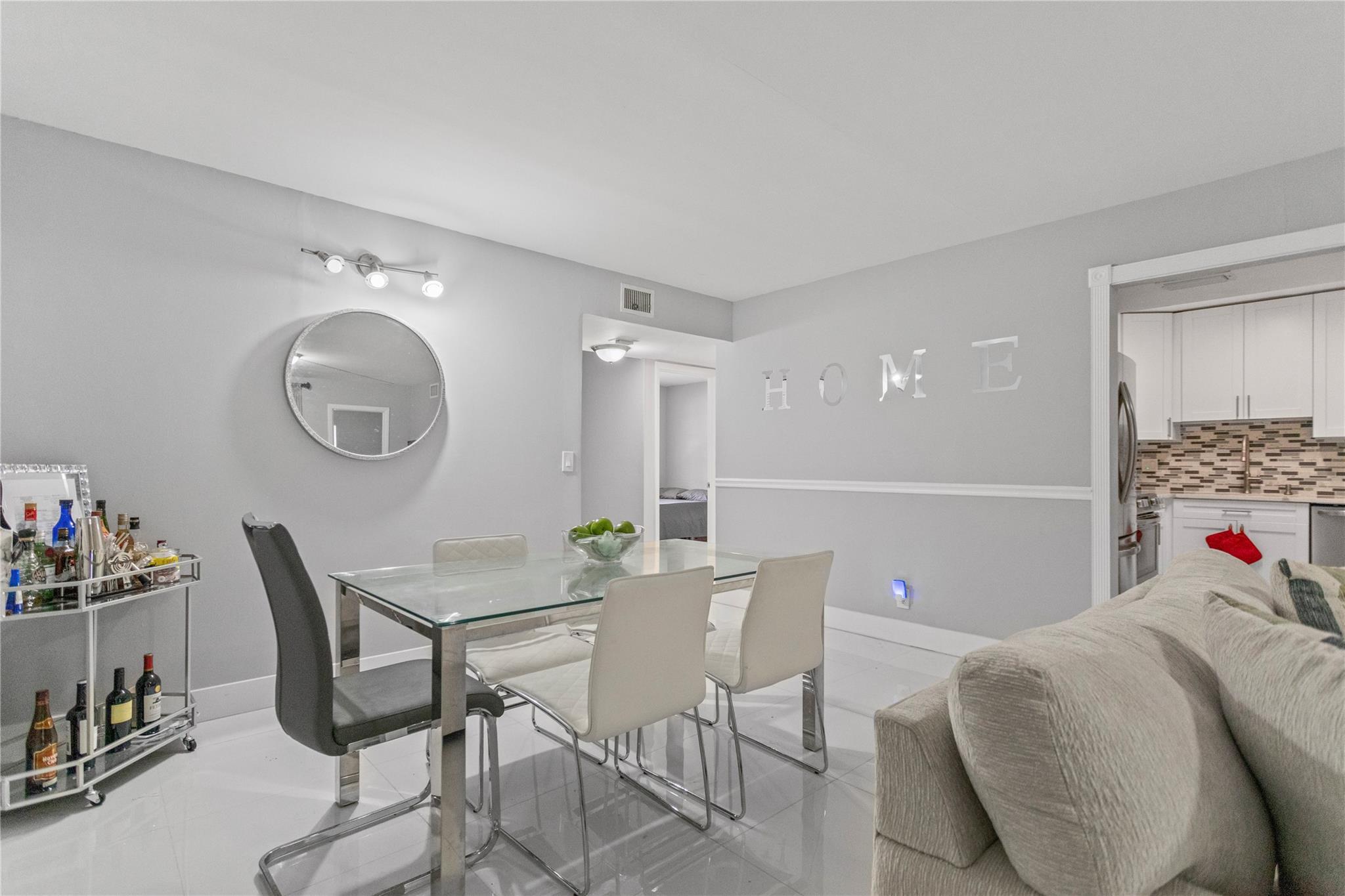 RAMBLEWOOD - Residential