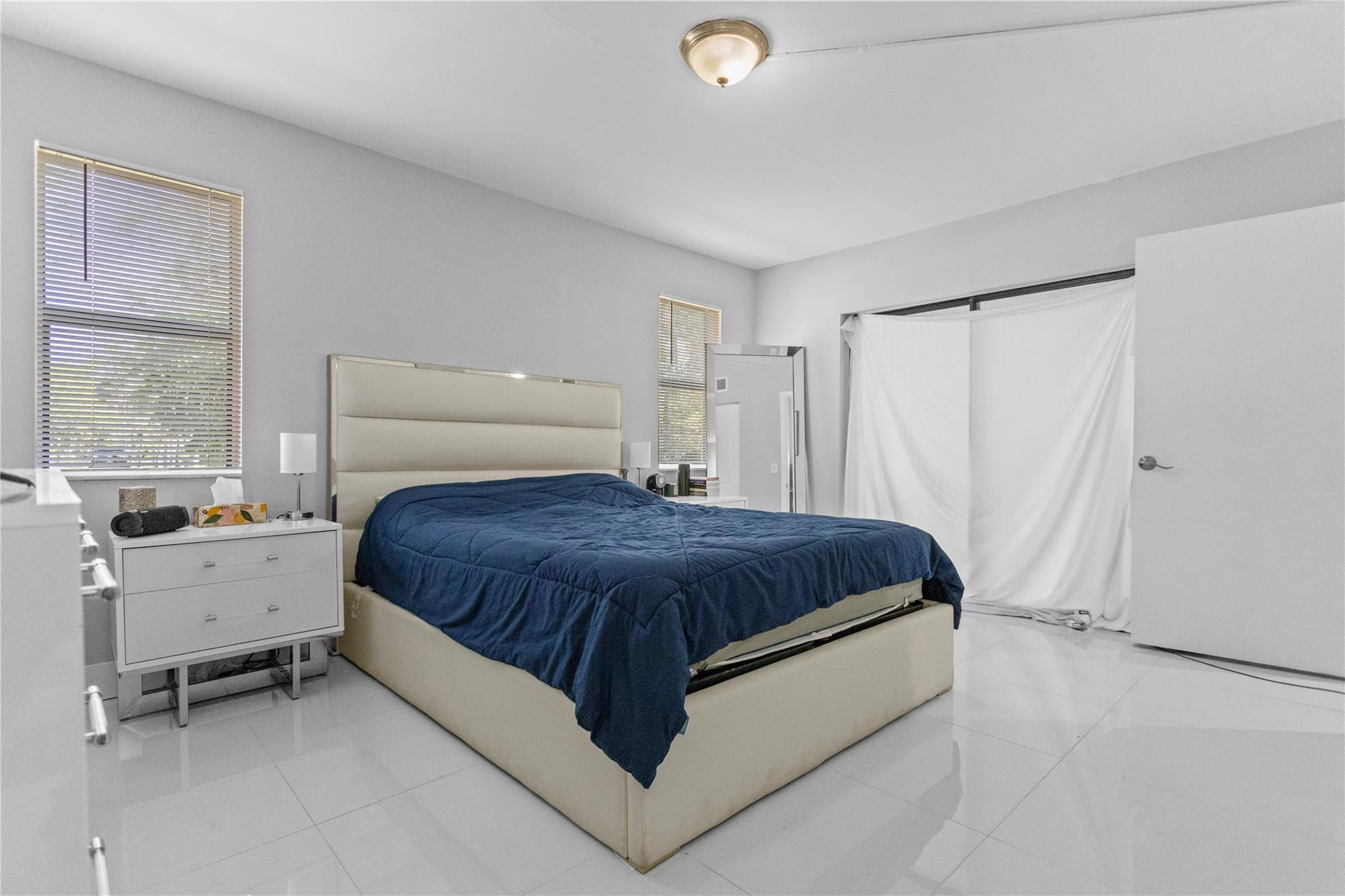 RAMBLEWOOD - Residential