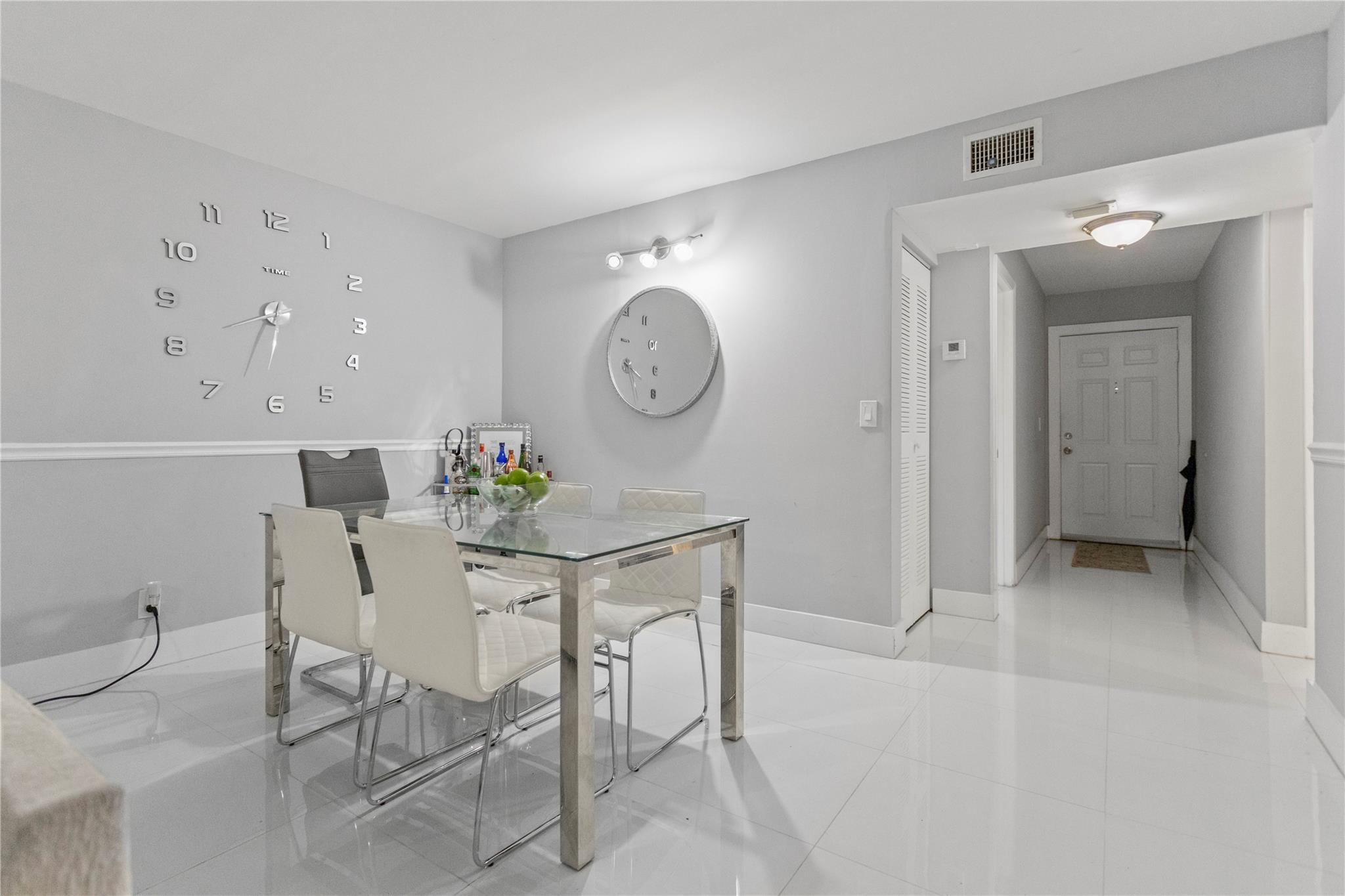 RAMBLEWOOD - Residential