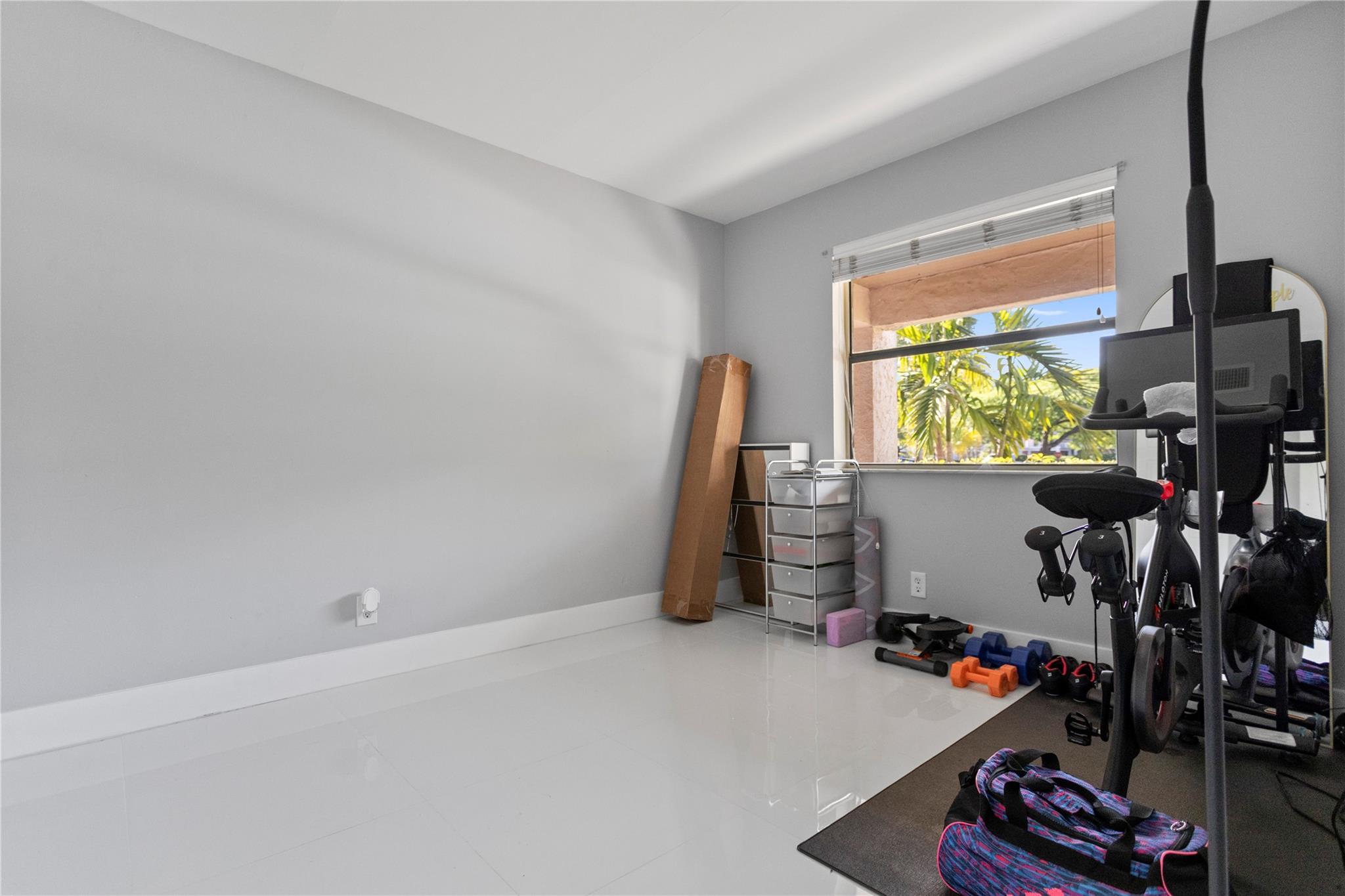 RAMBLEWOOD - Residential