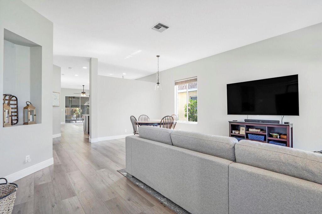 Photo of 2540 SE Springtree Place, Stuart, FL 34997 (MLS # R10980011)