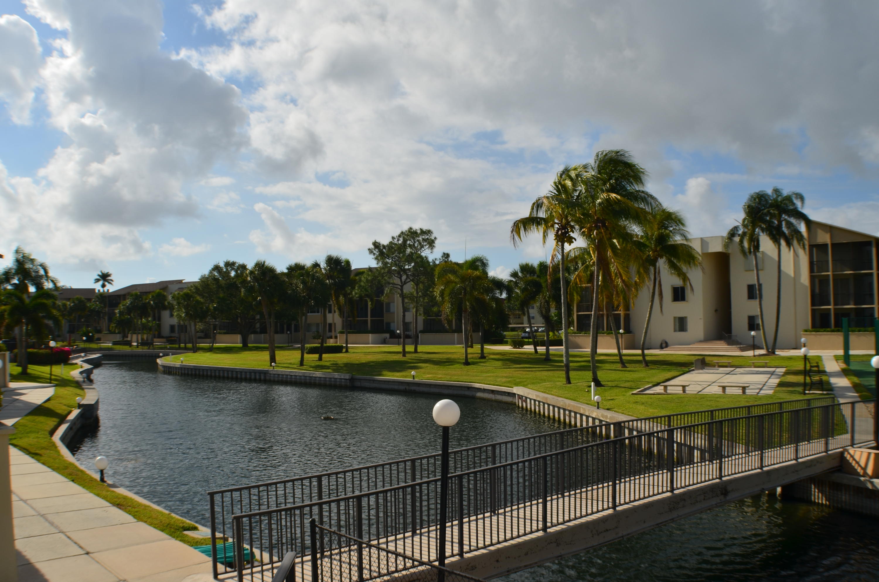 LONGWOOD CONDOMINIUM - Residential