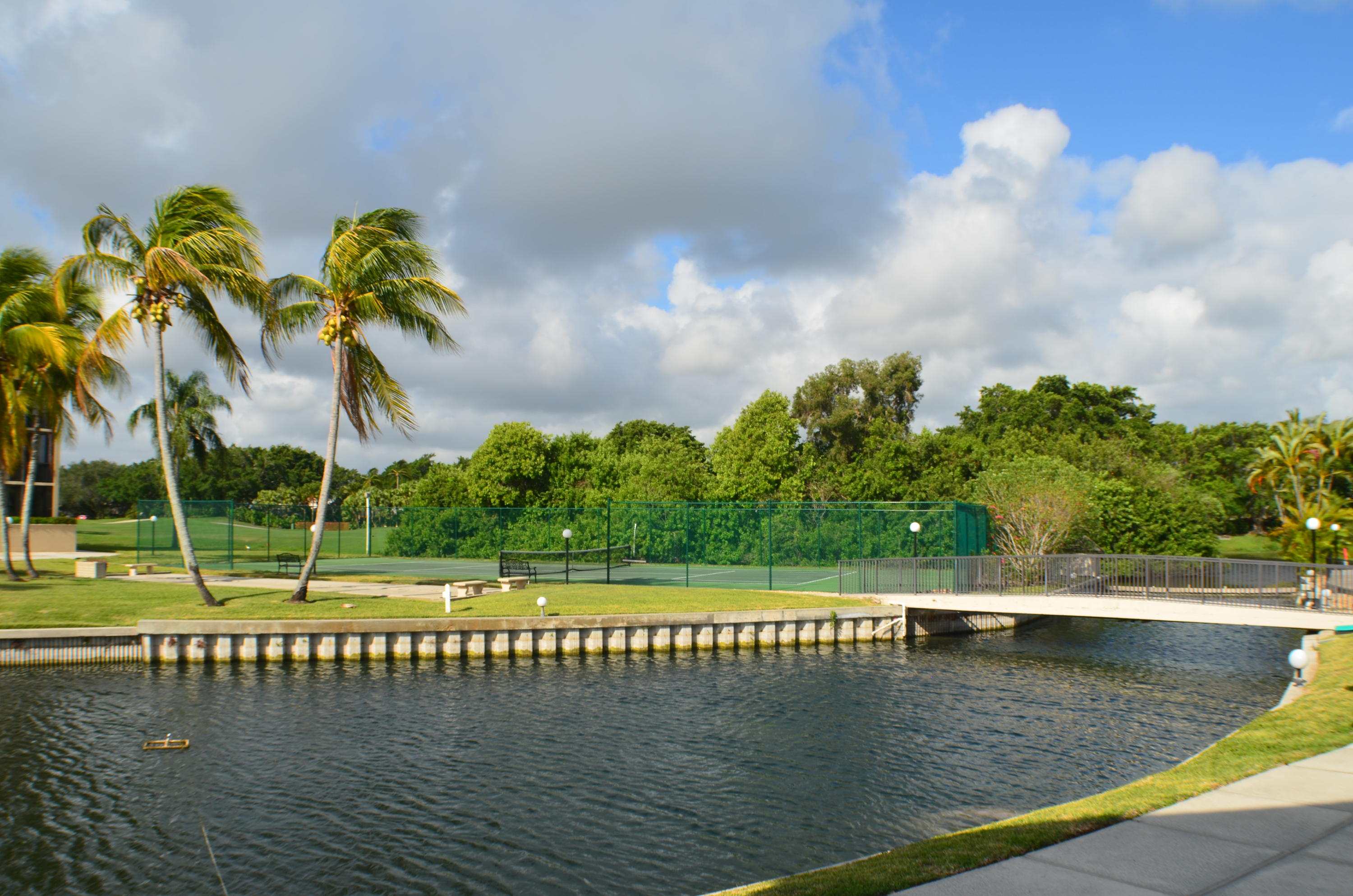 LONGWOOD CONDOMINIUM - Residential