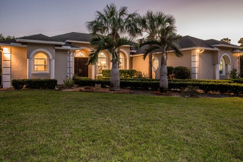 Photo of 10640 154th Road N, Jupiter, FL 33478 (MLS # B26072731)