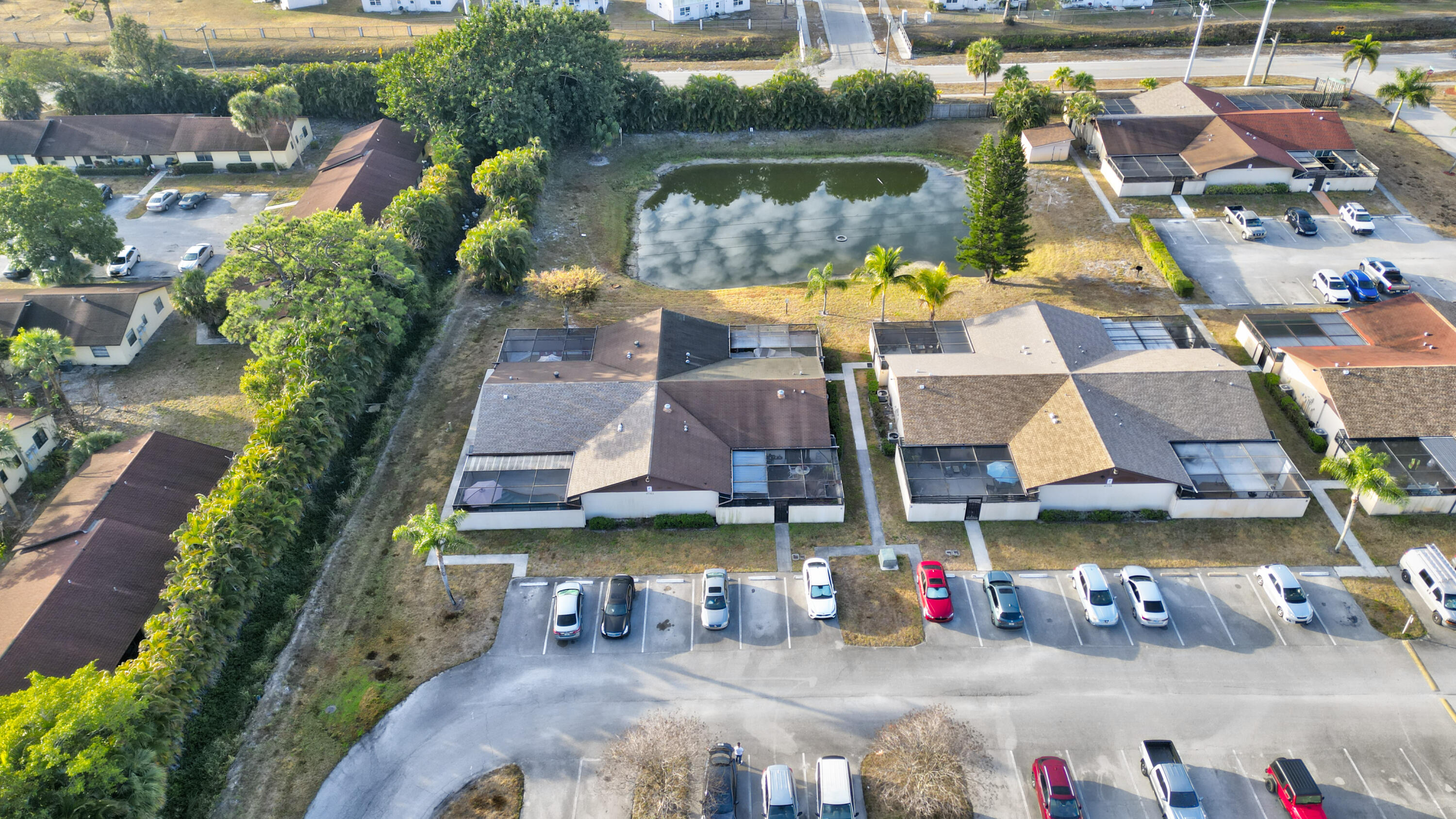 SUNNY PALMS VILLAS - Residential