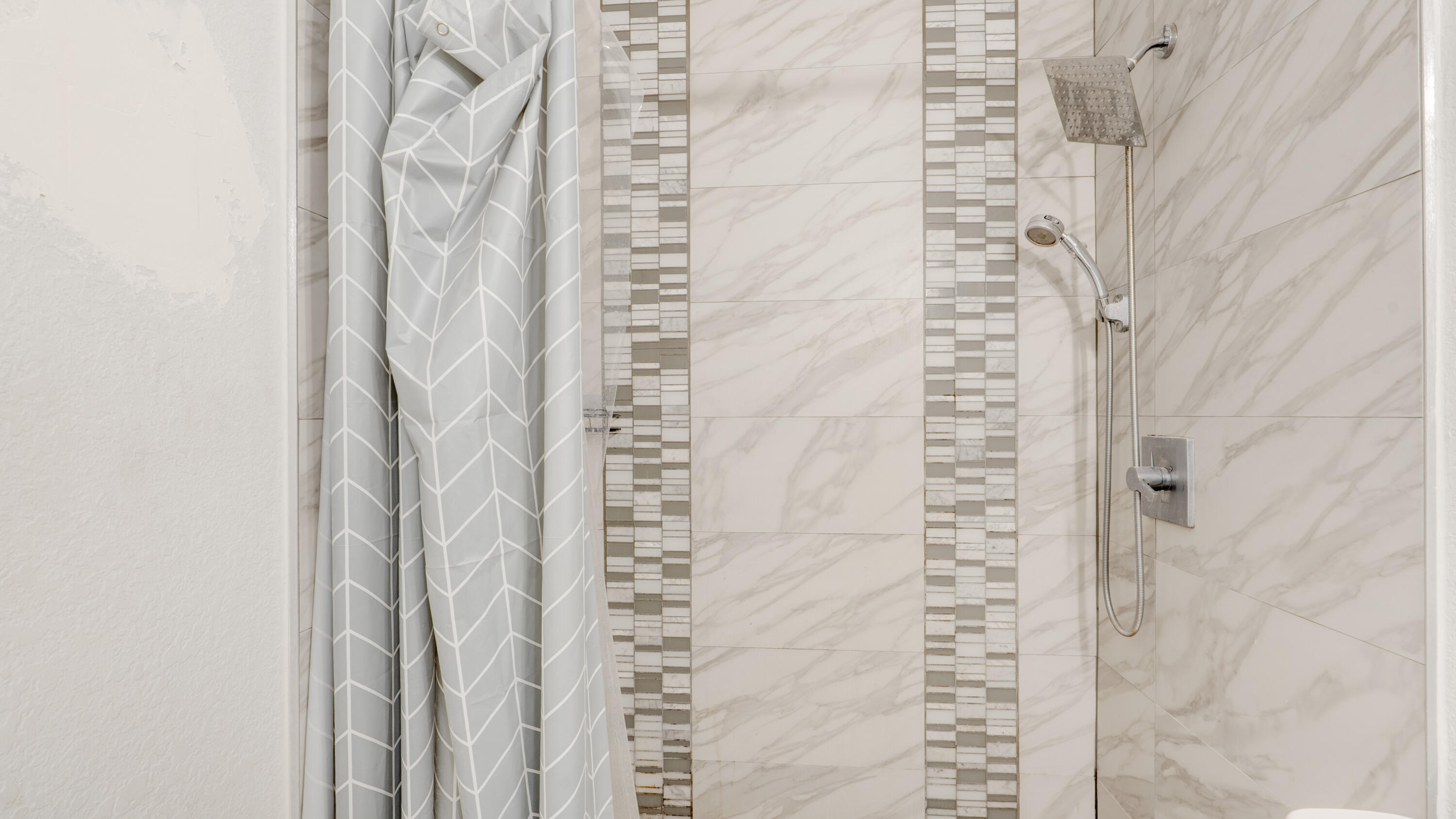 SUNNY PALMS VILLAS - Residential