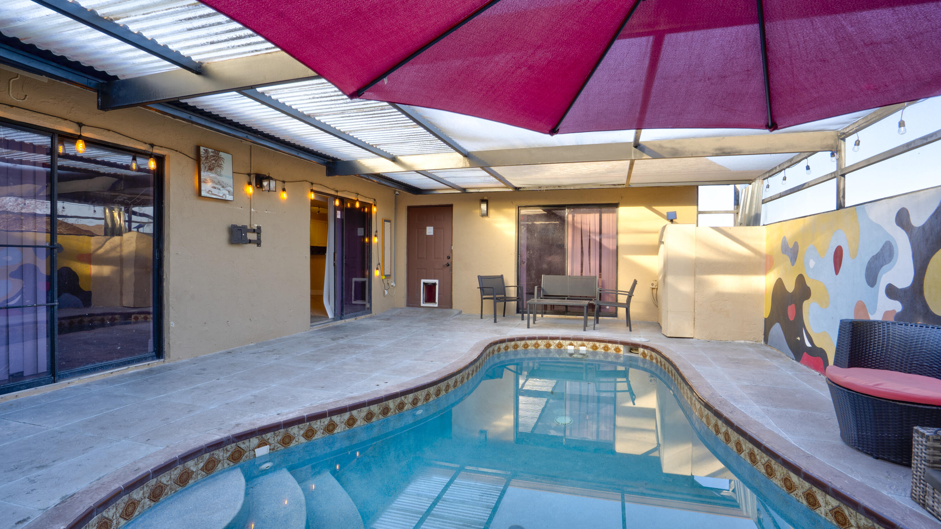 SUNNY PALMS VILLAS - Residential