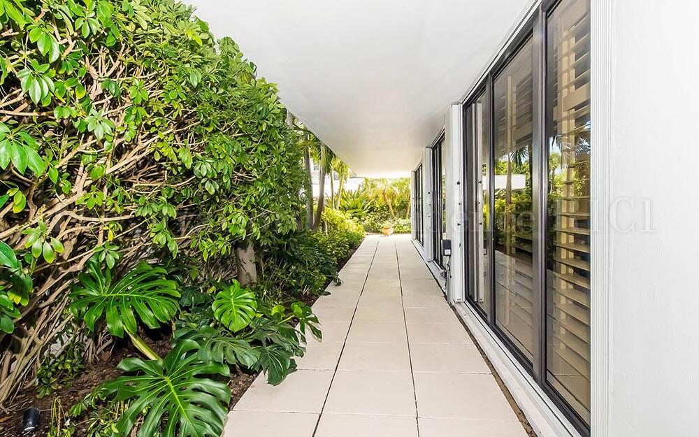 PALM BEACH STRATFORD - Residential