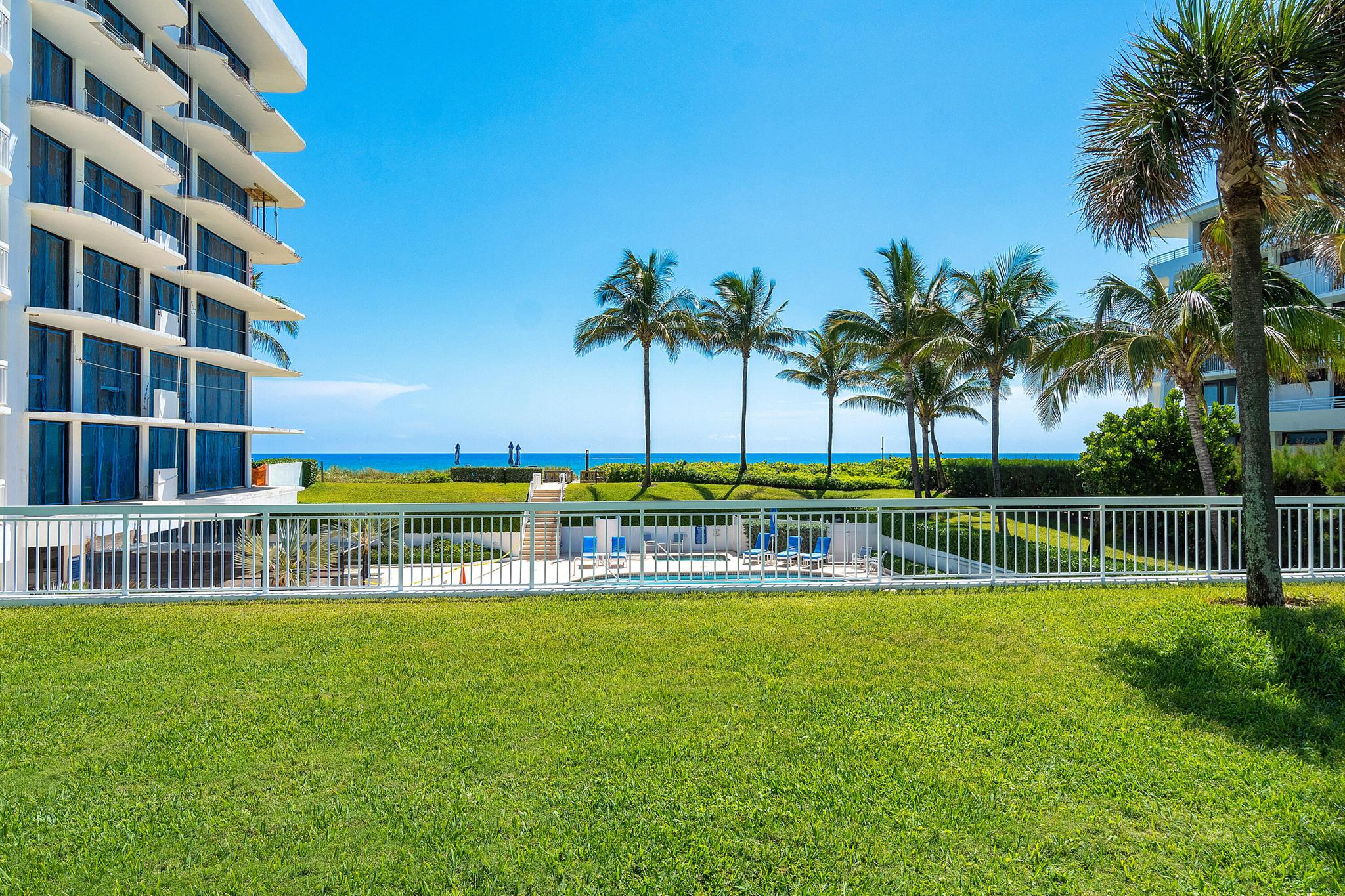 PALM BEACH STRATFORD - Residential