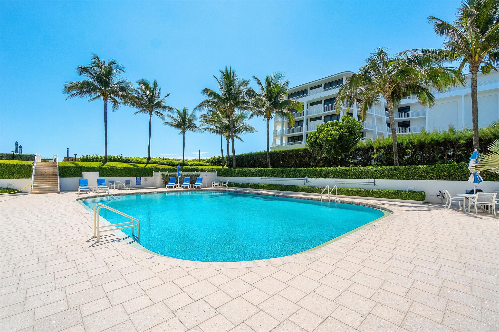 PALM BEACH STRATFORD - Residential