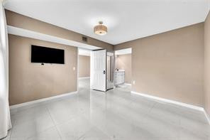 Whitehall I - Residential