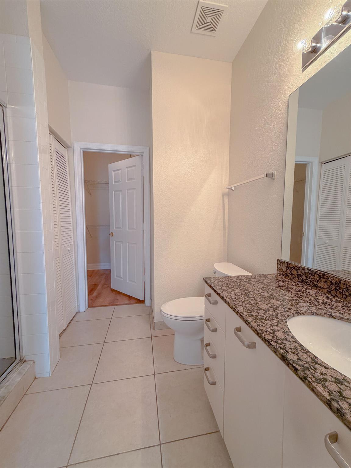 VILABELLA CENTRAL PARK CO - Residential Lease