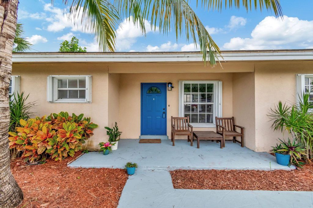 Photo of 34 Forest Hills Lane, Boca Raton, FL 33431 (MLS # R11010802)