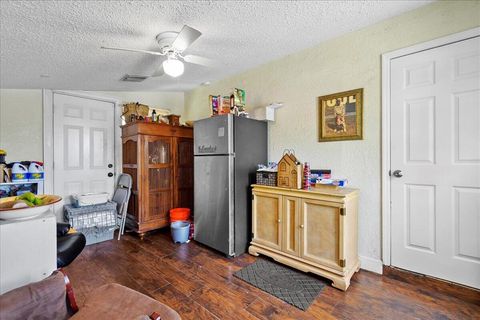 A home in Deerfield Beach