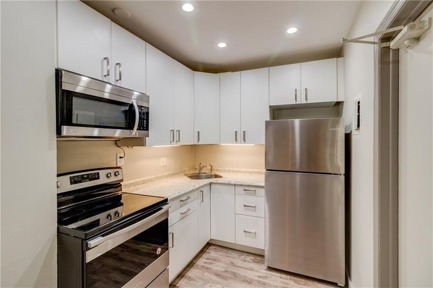 Clean 1BR 1BA in walking distance to Fort Lauderdale Beach. This condo is in a perfect location E of US 1 and E of 17th St Bridge. Walk around the corner to watch the cruise ships at the port or the yachts on the intracoastal. 1.5 Miles to the Port, 1.7 Miles to Las Olas 2.5 Miles to the airport, and 3.5 Miles to 95. Pet friendly. You can rent this right away. Brand New Stainless Appliances, upgraded cabinets, Common Laundry on 1st floor. Water, sewer, trash, gym included. Harbordale School District!