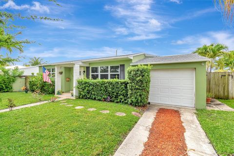 320 Summa Street West Palm Beach FL 33405