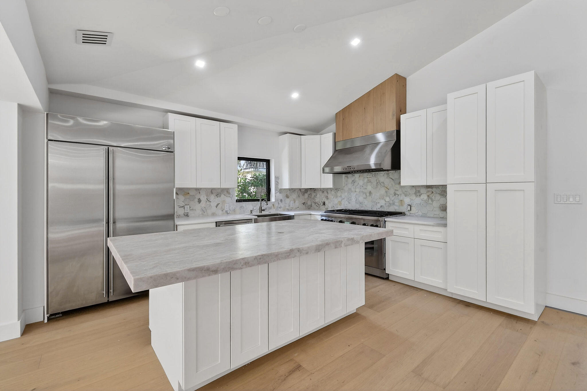 BROADMOOR SEC 1 - Residential