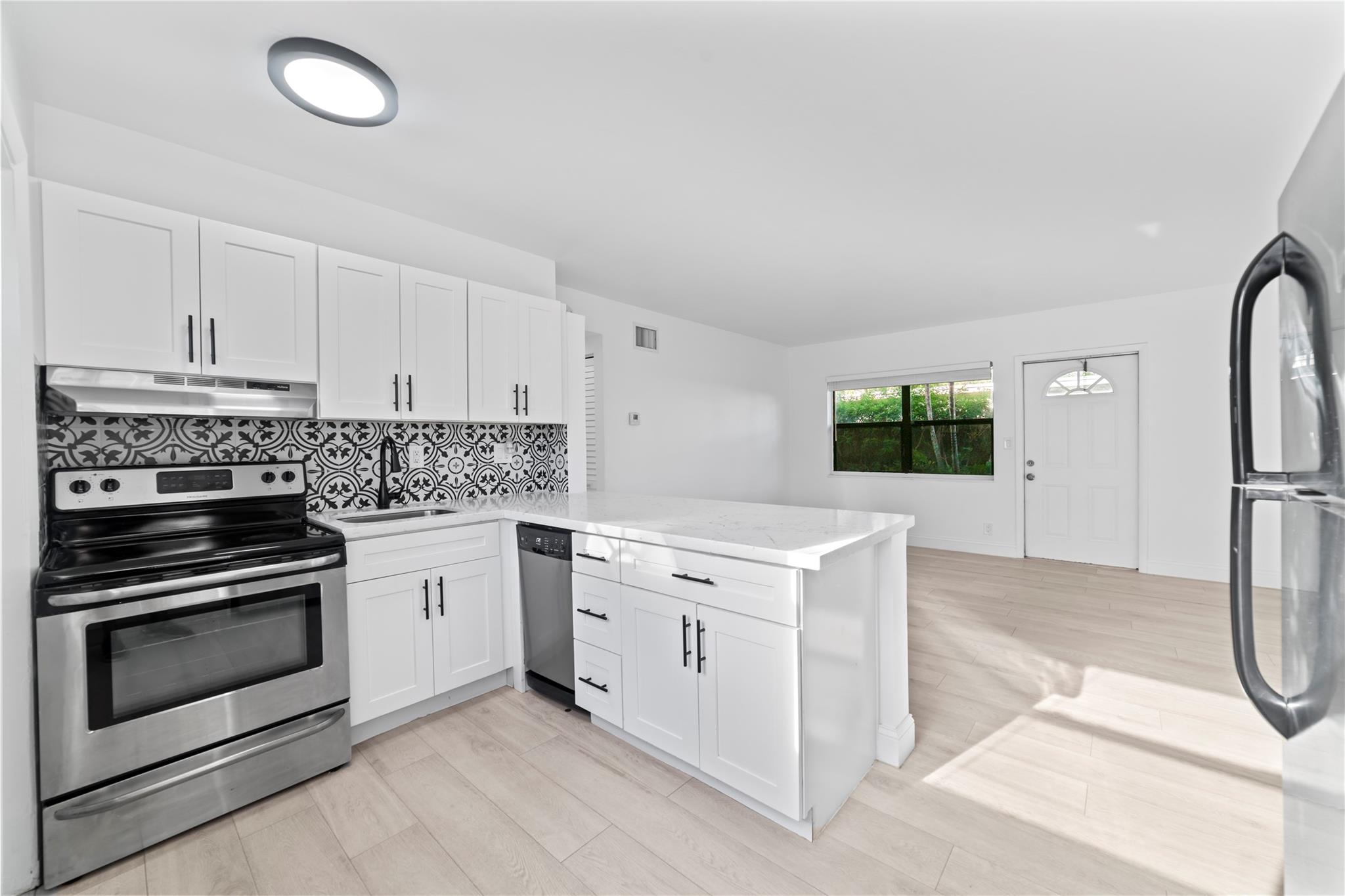 LOCATION!!! A stunning 2 Bedrooms/1 Bathroom corner apartment in the tremendous area of Harbordale. FULLY remodeled apartment with a 2000 SQF private backyard. Stainless steel appliances, a FULL-SIZE WASHER/DRYER, and a Custom kitchen and island, with GRANITE COUNTERTOPS. NEW Central AC, tankless water heater, and much more! WATER/TRASH INCLUDED IN RENT! Across the street from Broward Health Hospital. A few minutes away from LAS OLAS BEACH, DOWNTOWN FORT LAUDERDALE, FLL AIRPORT, restaurants, and supermarkets.
A WALKTHROUGH VIDEO IS AVAILABLE UPON REQUEST.
RAPID APPROVAL. NO ASSOCIATION.
*MOVE-IN MO NEY BASED ON QUALIFICATIONS*
Minimum 1-year lease, NO SHORT TERMS OR CORPORATE LEASES. The first and second months' rent, plus a one-month security deposit, are required.